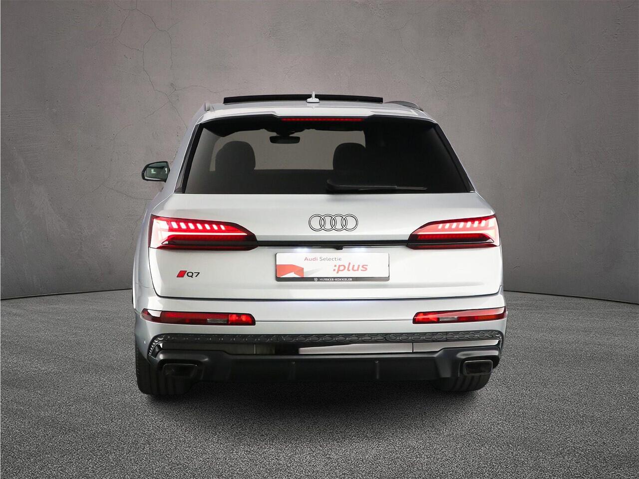 Audi Q7 55 TFSI e 394PK quattro Pro Line S | Pano | B&O | Head Up | 4-wielbest.| Trekhaak | S-Line | Adapt. Cruise | Dodehoeksensoren |