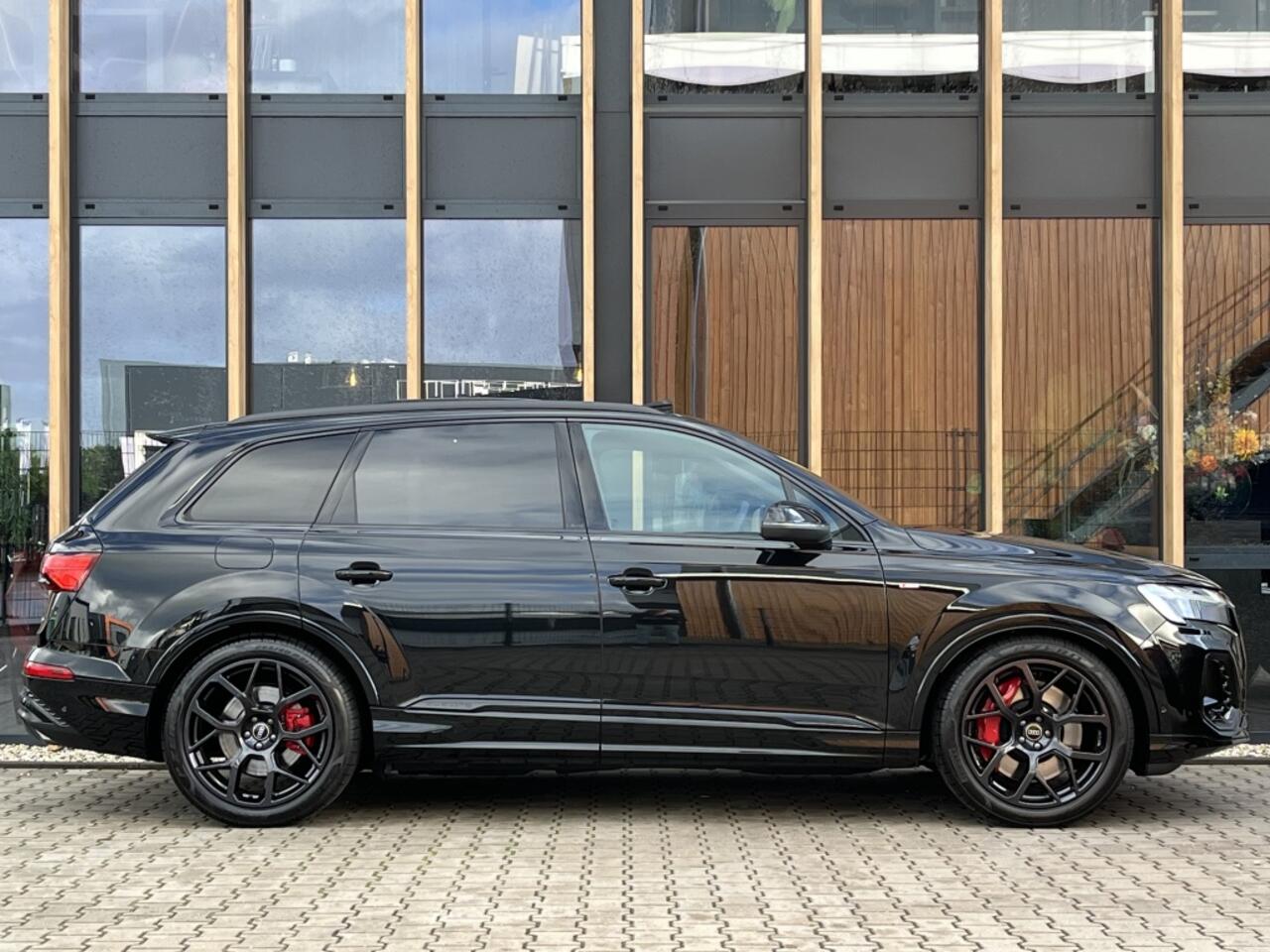 Audi Q7 60 TFSI e Quattro 490pk | Panorama-dak | Led | Trekhaak |