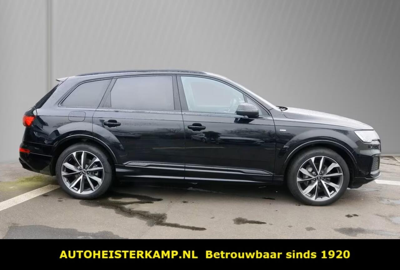Audi Q7 50 TDI quattro S Line 286 PK Grijs Kenteken ACC Trekhaak Luchtvering 21 Inch Panoramadak Head-Up Memory LED Black Pack