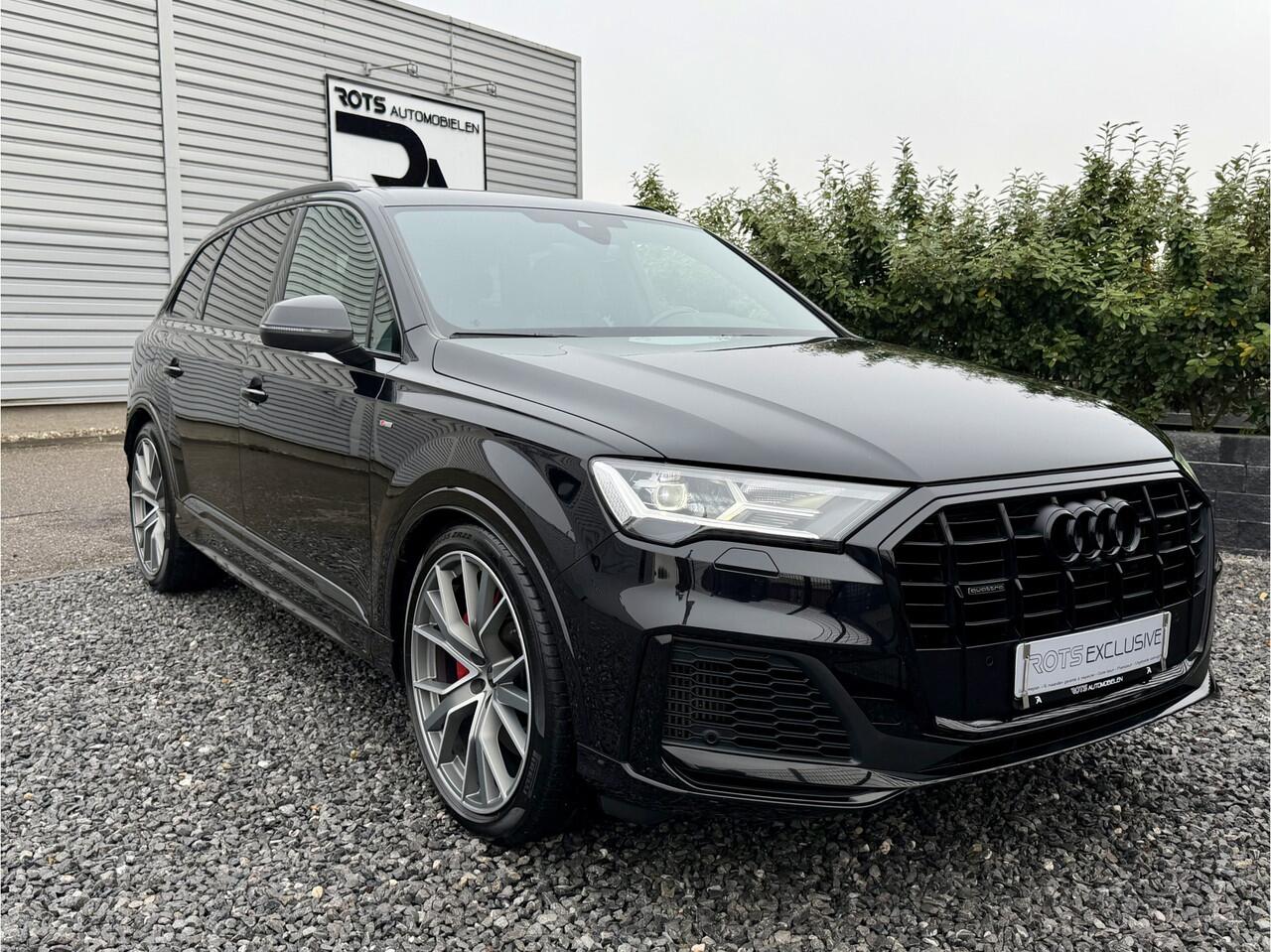 Audi Q7 55 TFSIe S-Line 2021 Luchtvering|Camera|Trekhaak|SQ7 Zwart