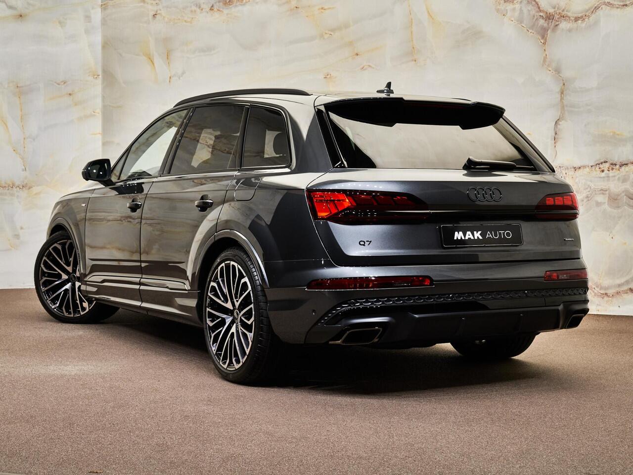 Audi Q7 60 TFSI e Quattro Pro Line S Competition, pano, B&O adv., carbon extr., nachtzicht, 4W-best, massage, OLED, S sportstoelen, HUD, Laserlicht, 22", NP170k