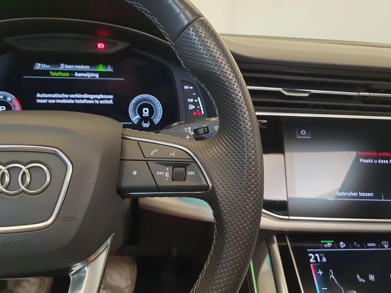 Audi Q7 55 TFSI e quattro S-Line Panoramadak, Luchtvering, Wegklapbare Trekhaak, 23"