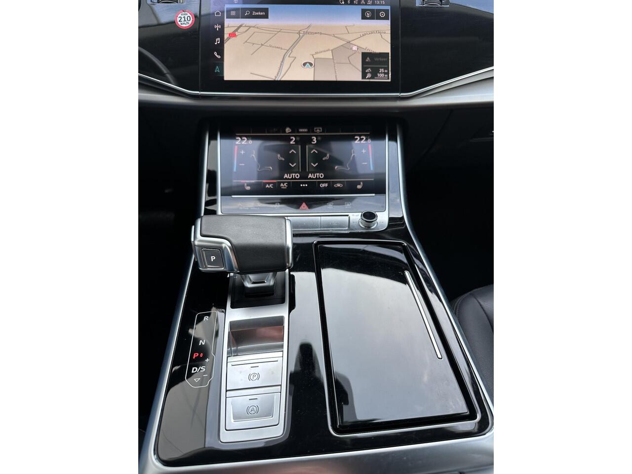 Audi Q7 55 TFSI e quattro Pro Line Plus Trekhaak, Luchtvering, 22 Inch. Velgen