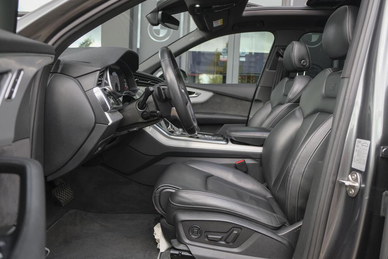 Audi Q7 60 TFSIe 455pk Competition Hybrid Panoramadak *BTW* Head-up Trekhaak elektrisch Leder Adaptive cruise DAB Carplay