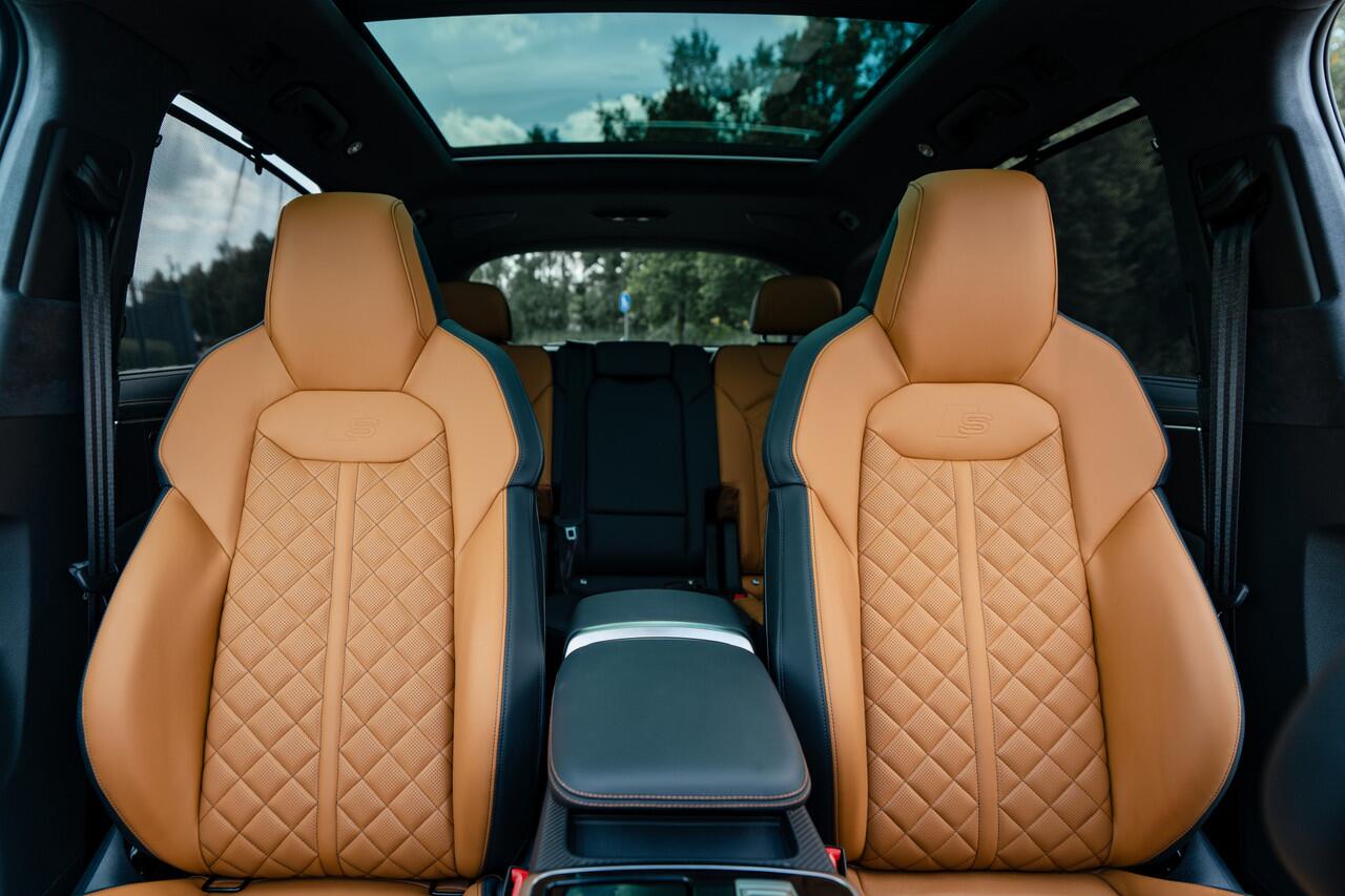 Audi Q7 60 TFSIe Competition | Audi exclusive interieur | B&O Advanced 3D | Panoramadak | Assistentiepakket Plus | Carbon spiegels | Vierwielsturing | Matrix Laser LED | Akoestisch glas | Uitgebreid leder pakket | Alcantara hemel