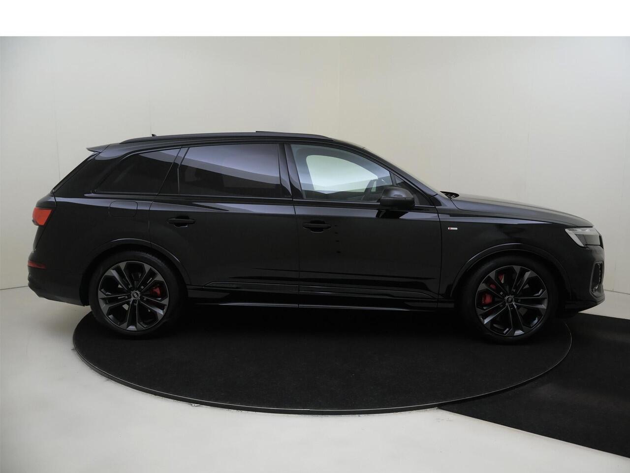 Audi Q7 55 TFSI e quattro Pro Line S | Panoramadak | Vierwielbesturing | Trekhaak | Bang & Olufsen | Luchtvering | 3-zone airco | Head-up display | 360 camera |