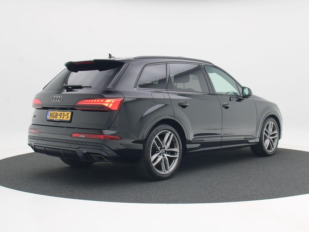 Audi Q7 55 TFSi e 380 Pk quattro S-Line | Full LED | Panoramadak | Zwart Optiek | Trekhaak | 21 Inch | Adaptive Cruise | B&O Audio | 20.301 Km!!