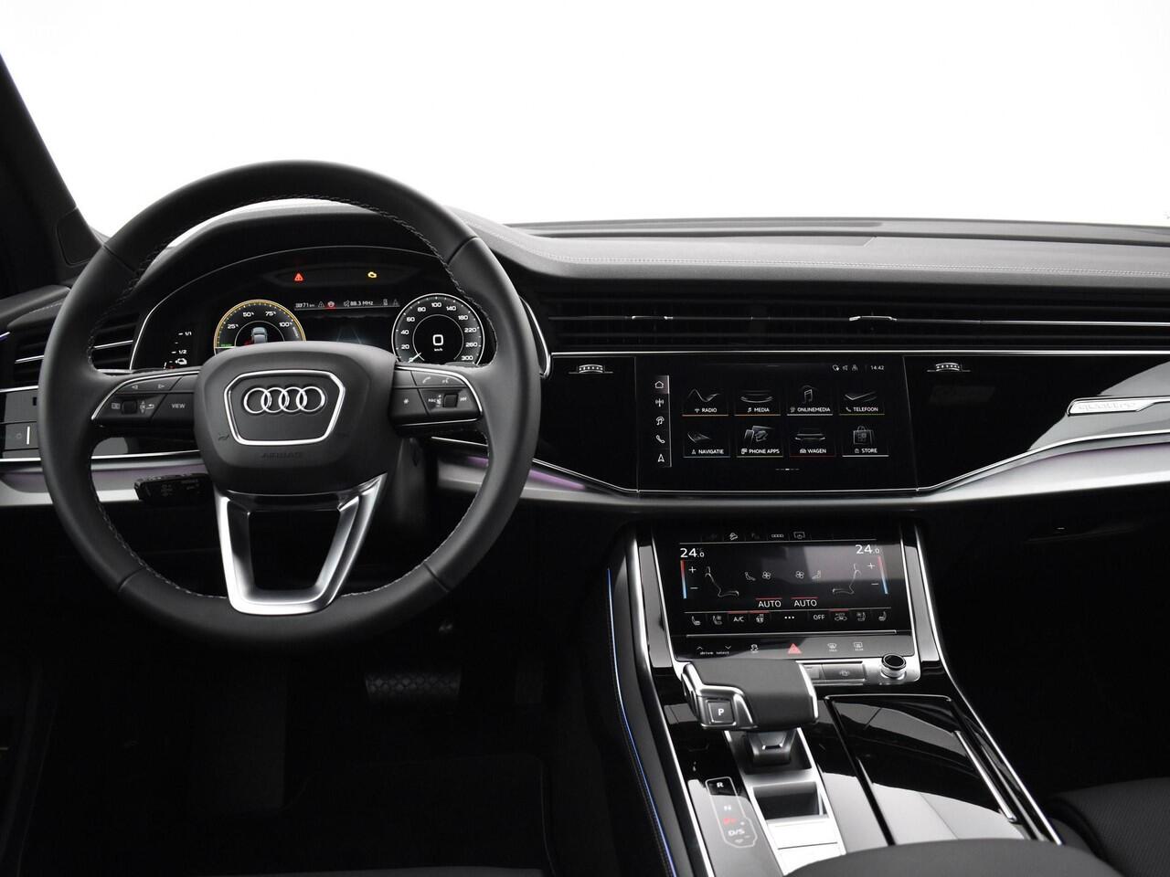 Audi Q7 Pro Line Advanced 55 TFSI e 394 PK · Assist. pakket parking plus + tour + city · Comfortsleutel · Trekhaak · Stoelverwarming voor + achter · Stoelmassage + ventilatie