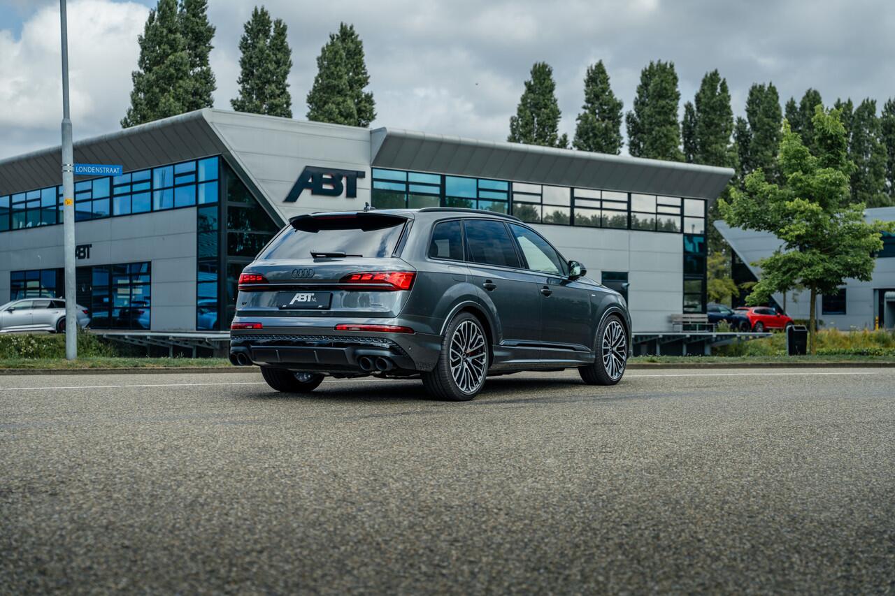 Audi Q7 60 TFSIe Competition | Audi exclusive interieur | B&O Advanced 3D | Panoramadak | Assistentiepakket Plus | Carbon spiegels | Vierwielsturing | Matrix Laser LED | Akoestisch glas | Uitgebreid leder pakket | Alcantara hemel