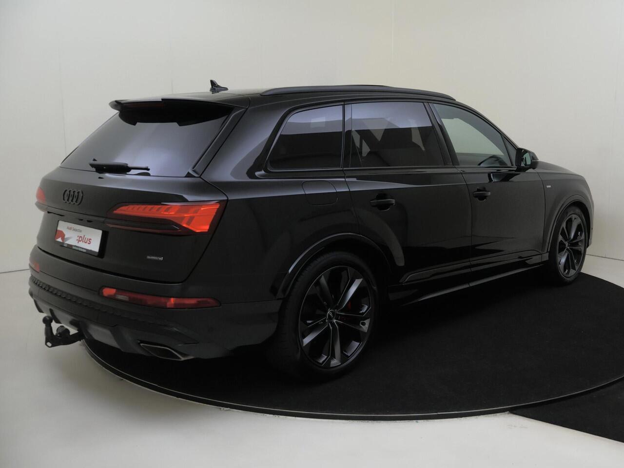 Audi Q7 55 TFSI e quattro Pro Line S | Panoramadak | Vierwielbesturing | Trekhaak | Bang & Olufsen | Luchtvering | 3-zone airco | Head-up display | 360 camera |