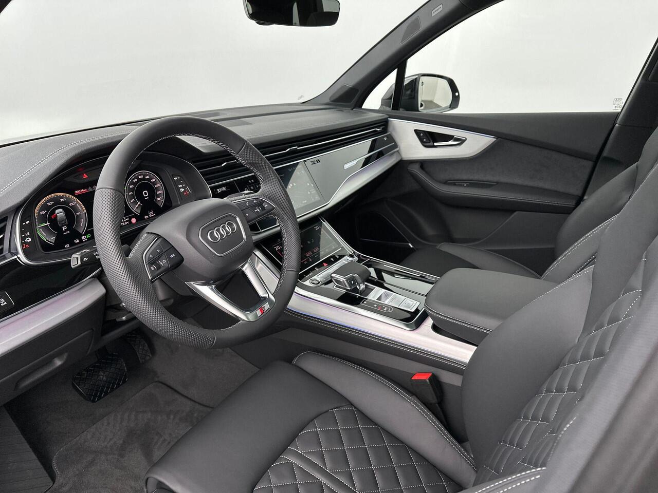 Audi Q7 Pro Line S 55 TFSI e 290 kW / 394 PK SUV 8 versn.