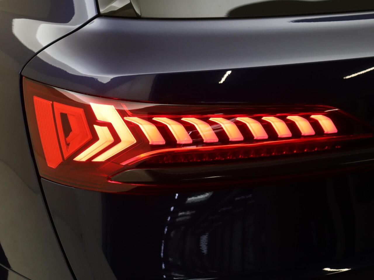 Audi Q7 55 TFSI e quattro Pro Line S | Luchtvering | Panoramadak | Head-up display | Trekhaak | Dodehoek detectie | Bang & Olufsen | Keyless | Stoelverwarming voor- en achter |