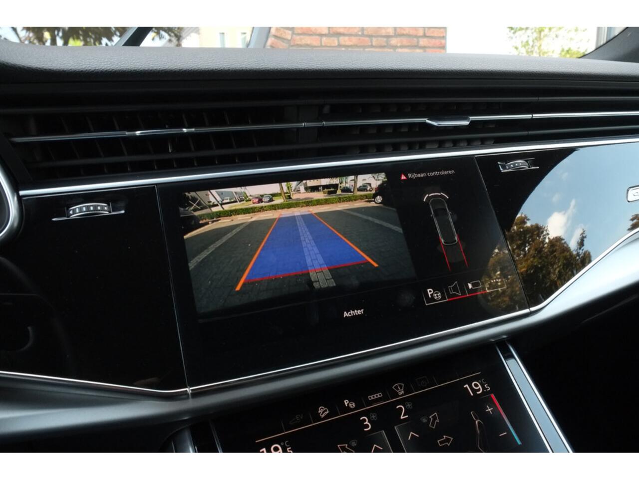 Audi Q7 55 TFSI e quattro S-LINE ACC, Head-up di