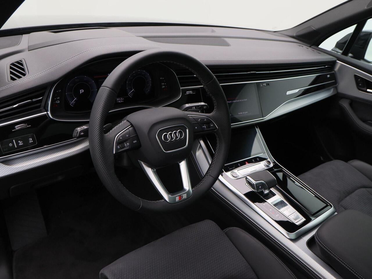 Audi Q7 55 TFSi e 380 Pk quattro S-Line | Full LED | Panoramadak | Zwart Optiek | Trekhaak | 21 Inch | Adaptive Cruise | B&O Audio | 20.301 Km!!