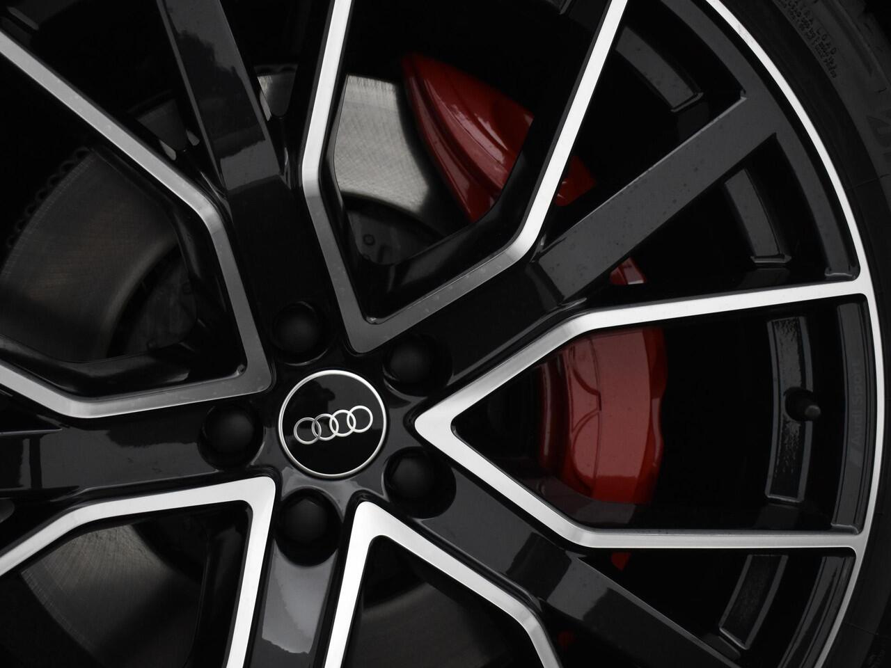 Audi Q7 60 TFSIe 490pk Quattro Pro Line S Competition · Luchtvering · Massage · Panorama dak · Elek. Voorstoelen · B&O Audio · Elek. Trekhaak · 22'' Inch · Garantie t/m 12-05-2028 of 90.000km