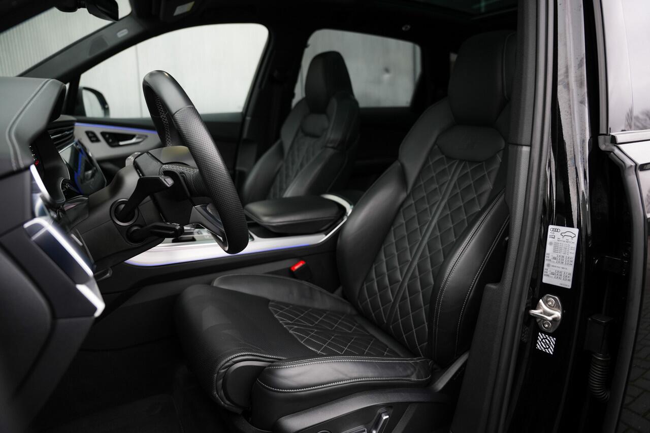 Audi Q7 60 TFSI e 463 pk V6 Quattro Competition S-Line Laser-Light/ RS-Stoelen/ Keyless/ Head-Up/ B&O/ Adap.Cruise/ Pano-Dak/ Lucht-Vering/ 360-Camera/ Carbon/ Trekhaak/ 22'' LMV