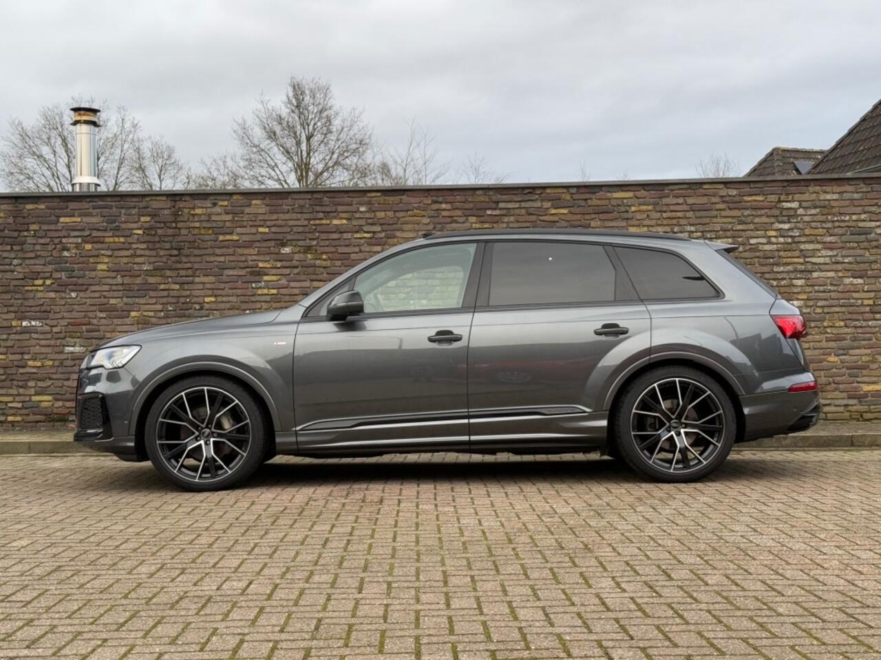 Audi Q7 50 TDI Quattro 2x S-Line Panodak Achterasbesturing Stoelmassage