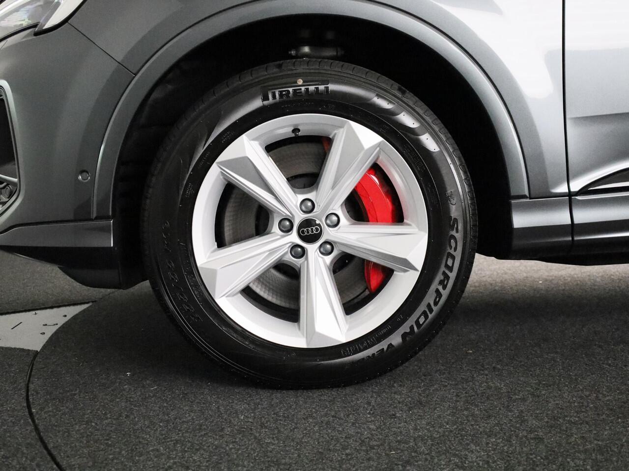 Audi Q7 55 TFSI e quattro Pro Line S 394pk Panoramadak, adaptive cruisecontrol, B&O soundsysteem, optiekpakket zwart Plus