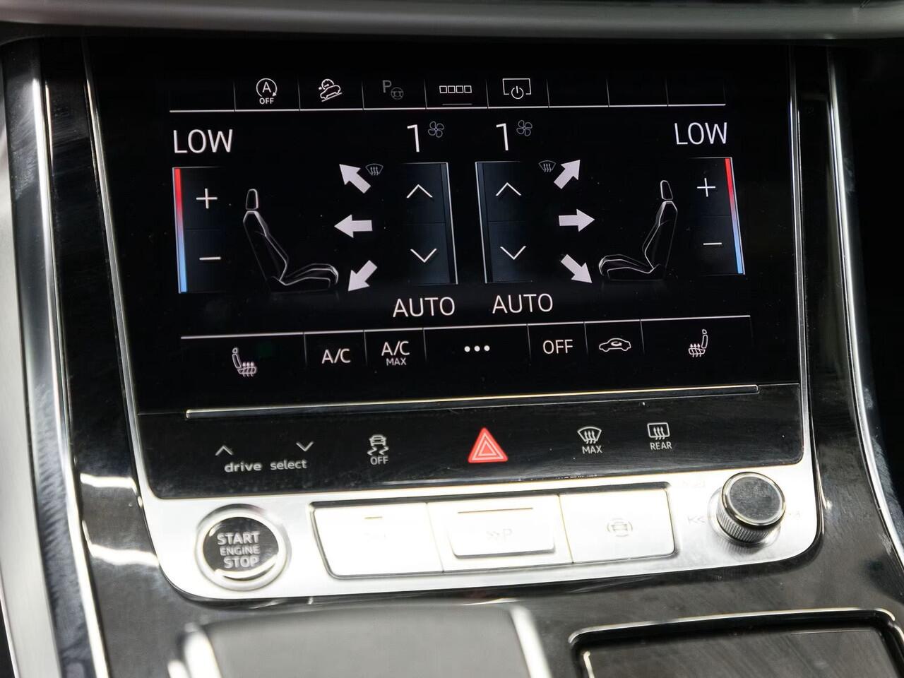 Audi Q7 50 TDI quattro S Line 286 PK Grijs Kenteken ACC Trekhaak Luchtvering Memory LED 20 Inch Black Pack