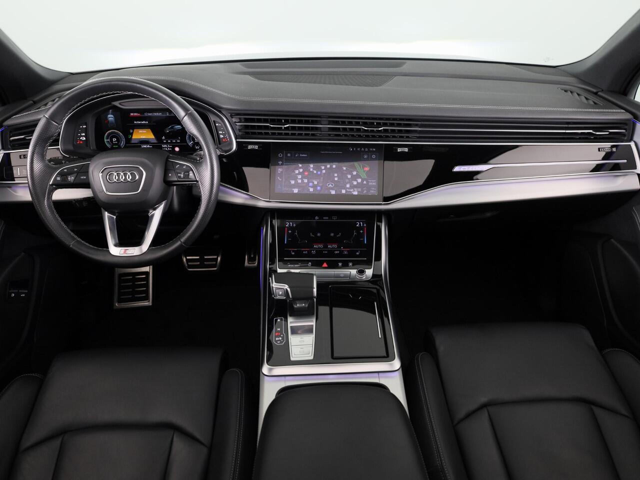 Audi Q7 55 TFSI e quattro Pro Line S 340pk | Panoramadak | Verlengde garantie | Adaptieve cruise controle | Verwarmbare voorstoelen en achterbank