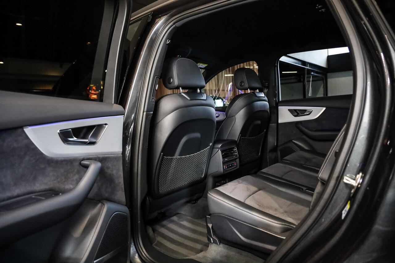 Audi Q7 55 TFSI e quattro S-Line Black, Sportst. Electr/ Memory, Adaptive Air, ACC, Head-Up, Bose Sound, Virtual Cockpit, Stand verw, Top View, Stuur verwarmd, Soft Close, Keyless, 4 Zone, Matrix, Tour/ Park/ Ambiente+/ City/ Spiegel Pakket, Trekhaak Electr, 21'