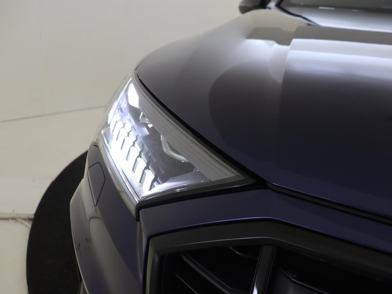 Audi Q7 55 TFSI e quattro Pro Line S | Luchtvering | Panoramadak | Head-up display | Trekhaak | Dodehoek detectie | Bang & Olufsen | Keyless | Stoelverwarming voor- en achter |