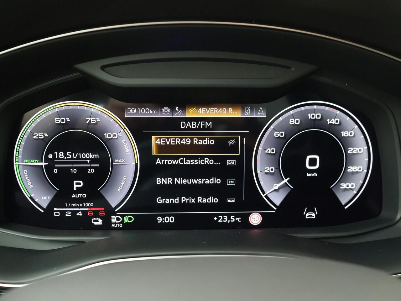 Audi Q7 60 TFSI e quattro Pro Line S Competition | 490 PK | SoH 97% | Panoramadak | Trekhaak | Nachtzicht-assistent | Vierwielbesturing | Matrix LED-koplampen | Head-up display |