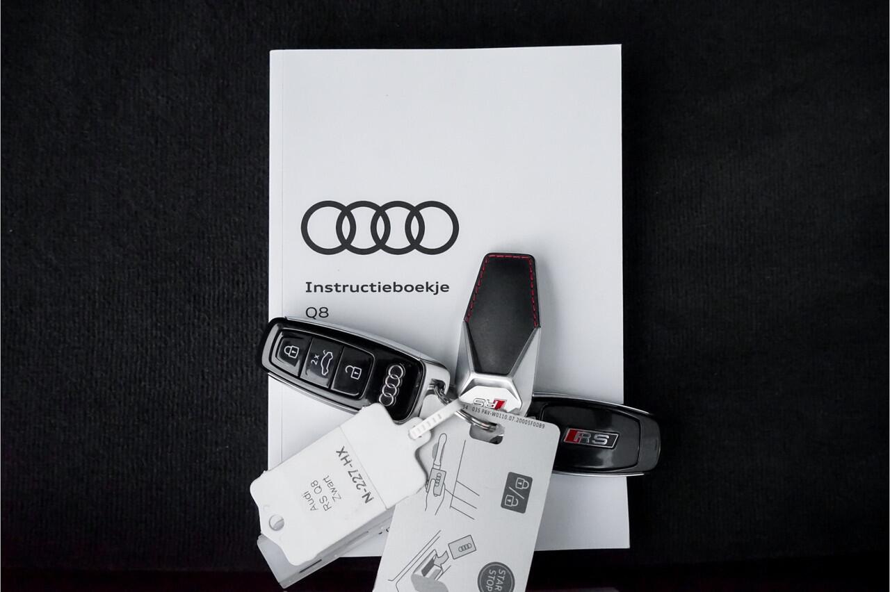 Audi Q8 4.0 TFSI RS Q8 Quattro Dynamic+ Keramisch Pano B&O Trekhaak Alcantara 23"