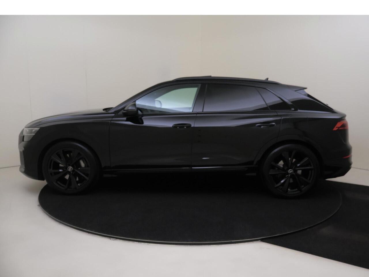 Audi Q8 55 TFSI e quattro Pro Line S | Panoramadak | Vierwielbesturing| Trekhaak | Luchtvering | | SoH 100% | Bang & Olufsen | Head-up display | 360 camera | Parkeerasisstent |