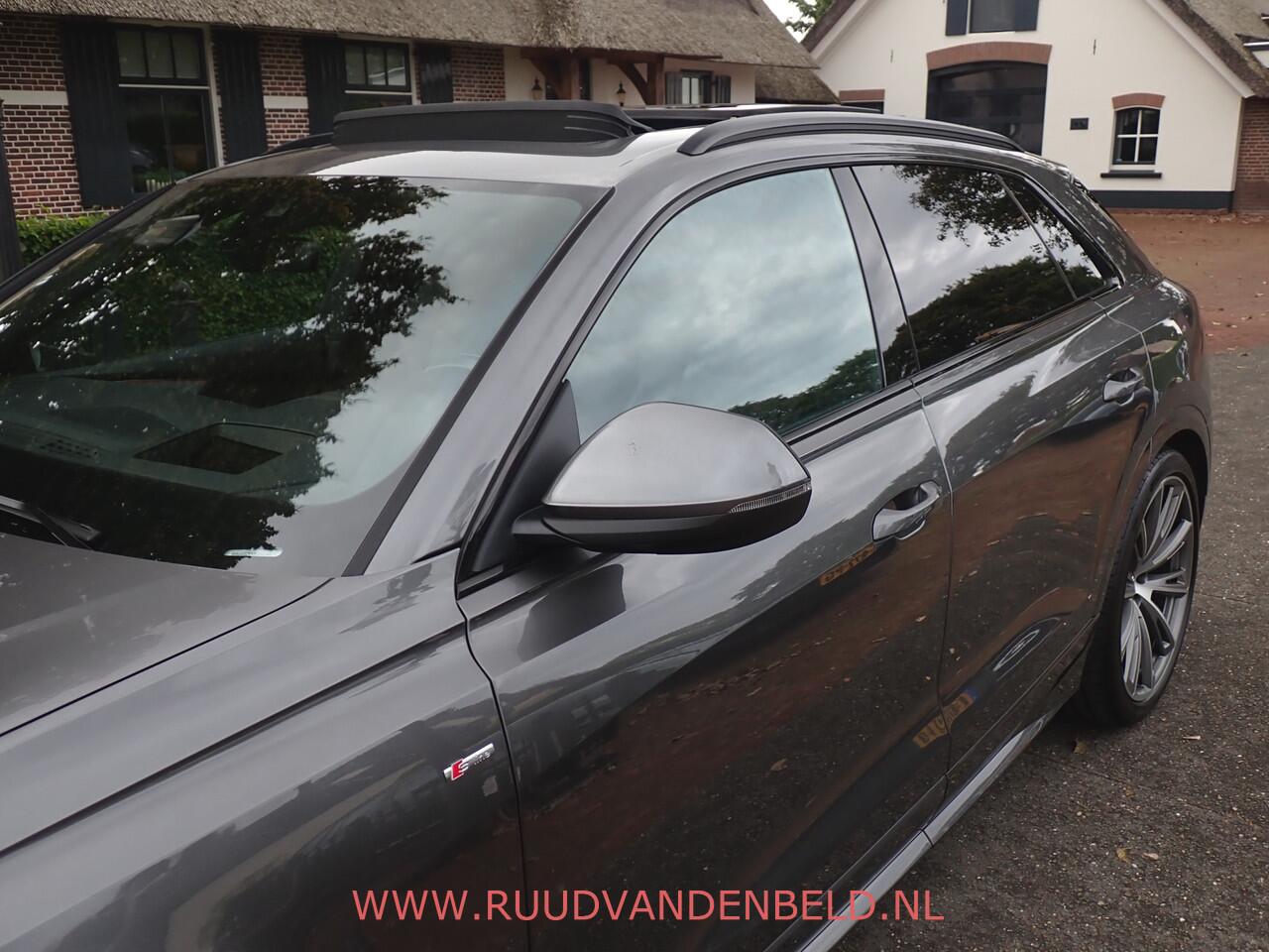 Audi Q8 55 TFSI QUATTRO S-LINE 23''/PANODAK/HEADUP/B&O/TREKHAAK