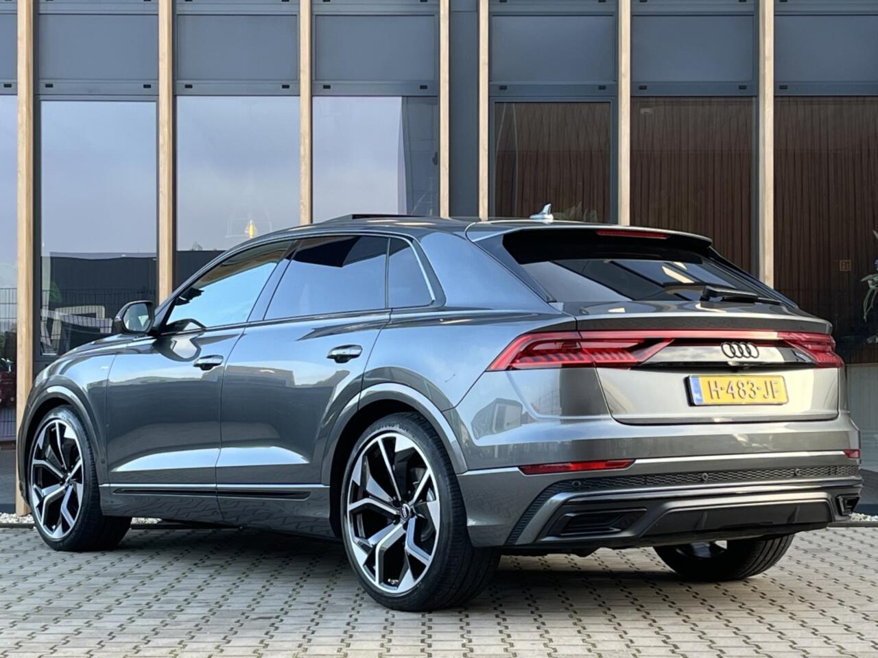 Audi Q8 50 TDI quattro 2x S-line | Matrix LED | Head-up | Luchtvering |