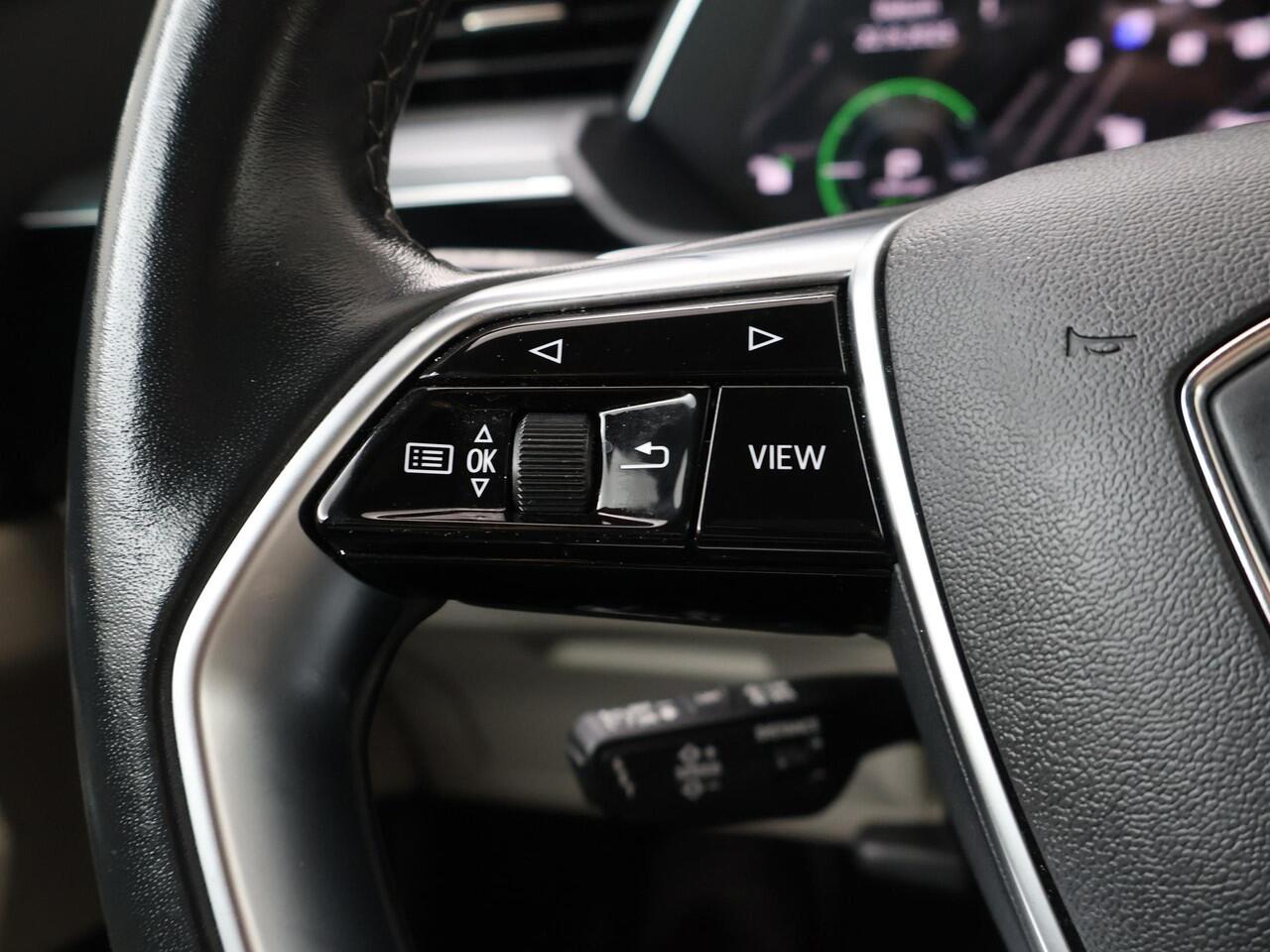 Audi Q8 Sportback e-tron 55 quattro Advanced Edition 115 kWh | 300 PK | Gratis onderhoud t/m 15 jan. 2031 | SoH 92% | Panoramadak | Matrix LED koplampen | B&O Premium sound | 21" LM velgen |