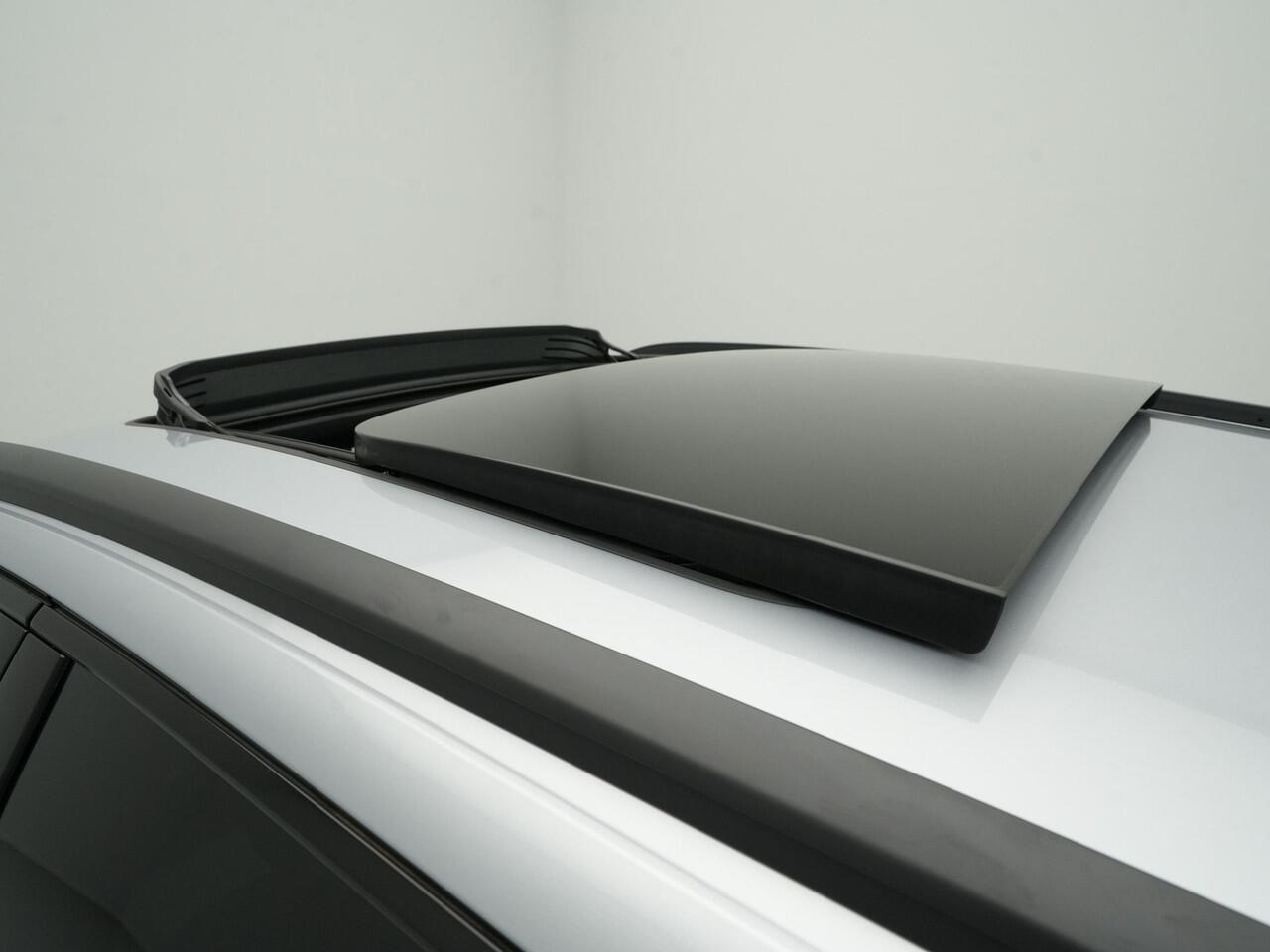 Audi Q8 e-tron 55 quattro Advanced Edition 115 kWh Panorama 360 Camera Trekhaak HUD 22'' 3