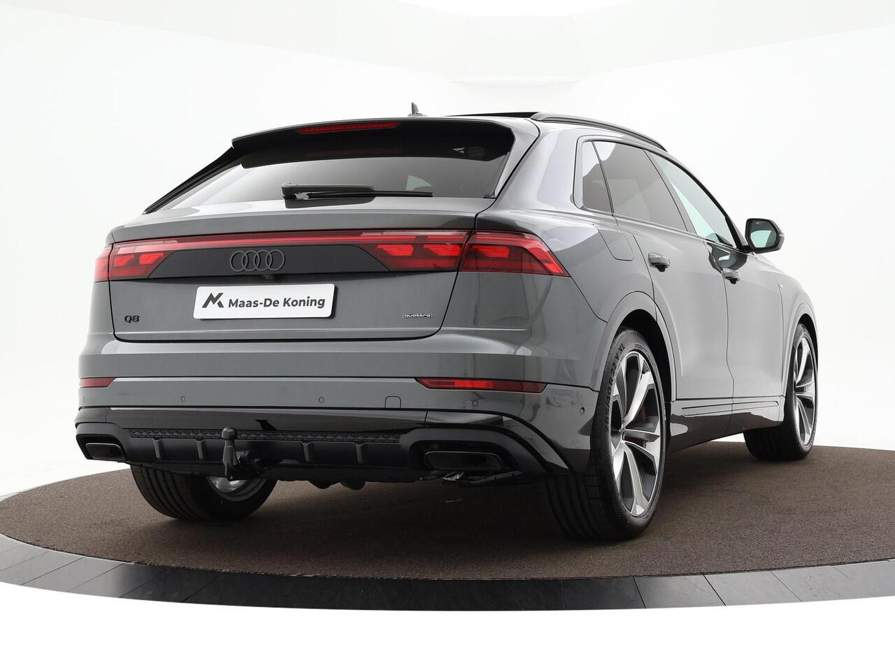 Audi Q8 60 TFSIe 490pk Quattro S Line Competition · Luchtvering · 360 Camera · Servosluiting · Panoramadak · Elek. trekhaak · Stoelventilatie · 22'' Inch · Garantie t/m 12-02-2028 of 90.000km