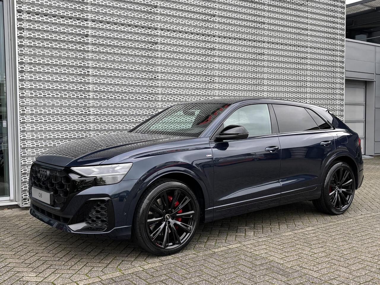 Audi Q8 Pro Line S Competition (C2 PI) 60 TFSI e 360 kW / Pano|Adaptive|23Inch