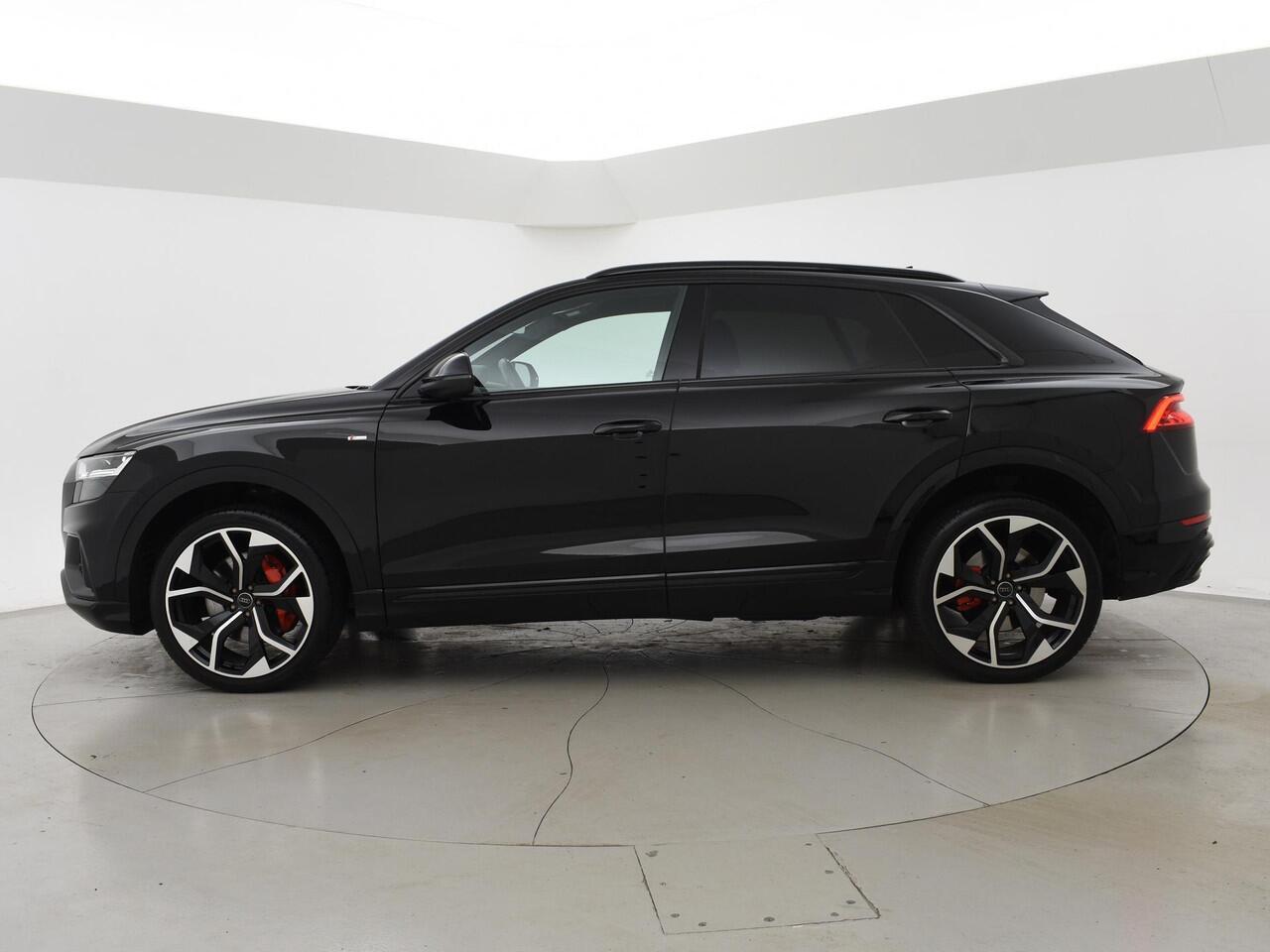 Audi Q8 50 TDI 286 PK QUATTRO PRO LINE S + 22 INCH | B&O | SOFT CLOSE | ELEK. TREKHAAK | STANDKACHEL