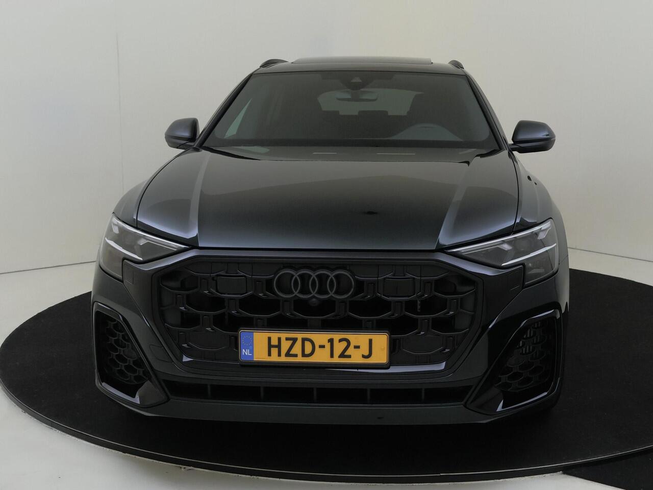 Audi Q8 55 TFSI e quattro Pro Line S Exclusive kleur Tiefgruen Pareleffect | Panoramadak | Supersportstoelen | Stoelventilatie | OLED achterlichten | Adaptive cruisecontrol