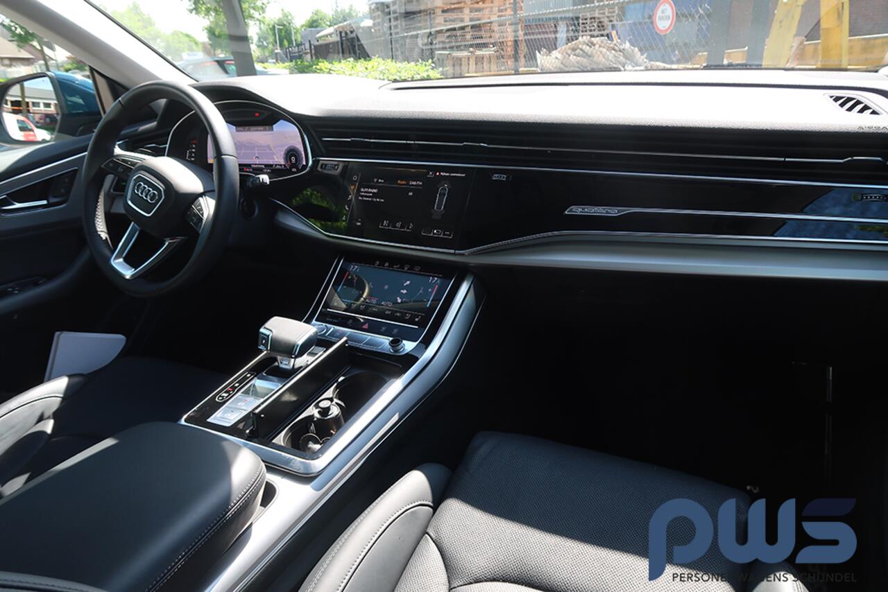 Audi Q8 55 TFSI e quattro Pro Line Plus Panodak / Led / Leer / Digital cockpit etc. / 1e eigenaar!