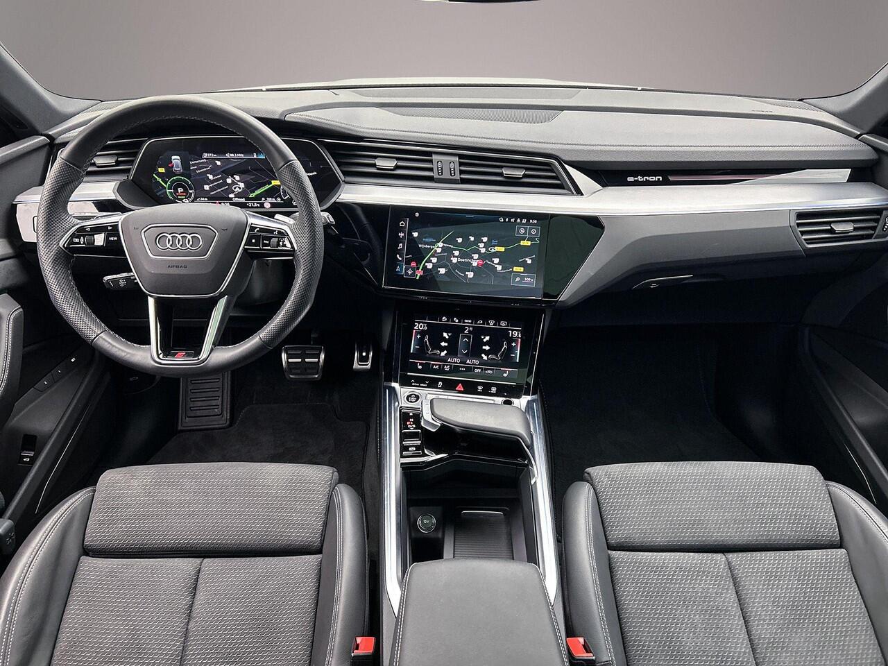 Audi Q8 e-tron 50 quattro S Edition 95 kWh 340 PK | Panoramadak | Head-Up | Trekhaak| Comfortsleutel | 21-Inch | Matrix | Stoel/stuurverwarming | Ambient-Lightning |