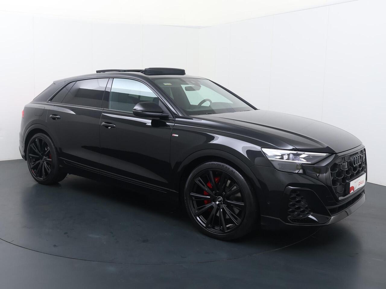 Audi Q8 60 TFSI e quattro Pro Line S Competition | 490 PK | SoH 100% | Panoramadak | Vierwielbesturing | Head-Up display | Trekhaak | 22" velgen | HD Matrix LED koplampen | Verlengde fabrieksgarantie |