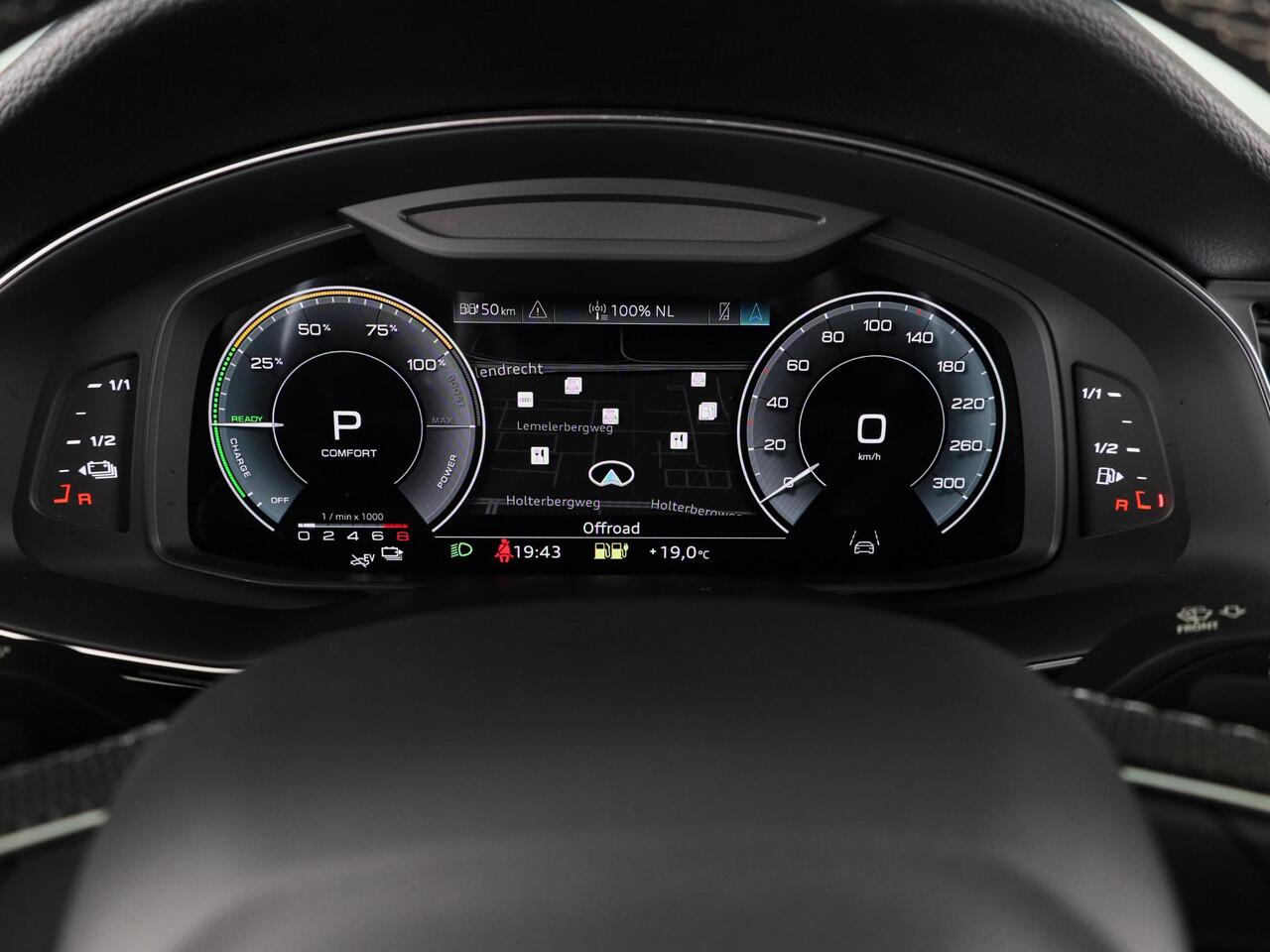 Audi Q8 55 TFSI e quattro Pro Line S 380pk | Panoramadak | Adaptieve cruise controle | Lederen bekleding | Geheugen bestuurderstoel| soh 94%