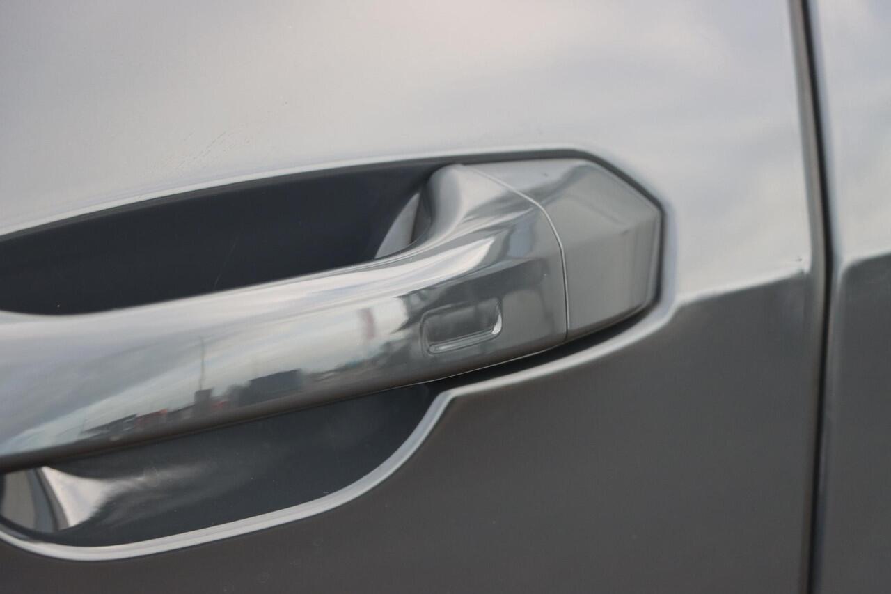 Audi Q8 e-tron 55 quattro Advanced Edition Plus 115 kWh | SOH 92,2% | Luchtvering | PANO | Lederen memory stoelen