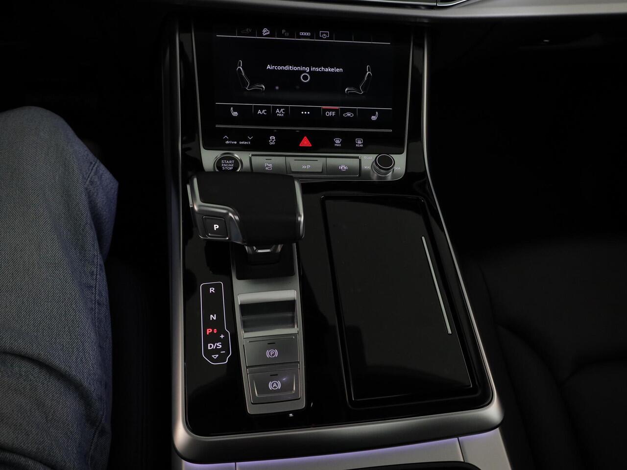 Audi Q8 55 TFSIe quattro Pro Line Plus 380pk | 99% SOH | Panoramadak | Lederen bekleding | 21 inch lichtmetalen velgen | 360 graden camera |