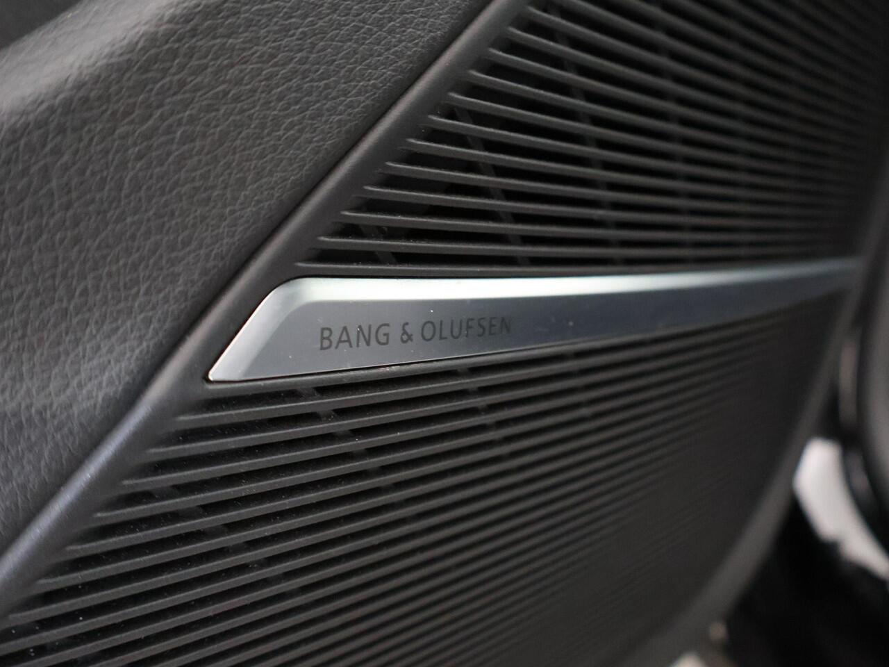 Audi Q8 50 TDI 286 PK QUATTRO PRO LINE S + 22 INCH | B&O | SOFT CLOSE | ELEK. TREKHAAK | STANDKACHEL