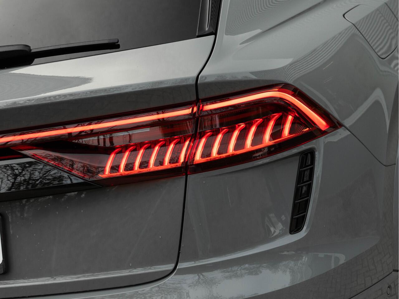 Audi Q8 4.0 TFSI RS Q8 quattro - Pano - Matrix LED - Bang & Olufsen - Trekhaak