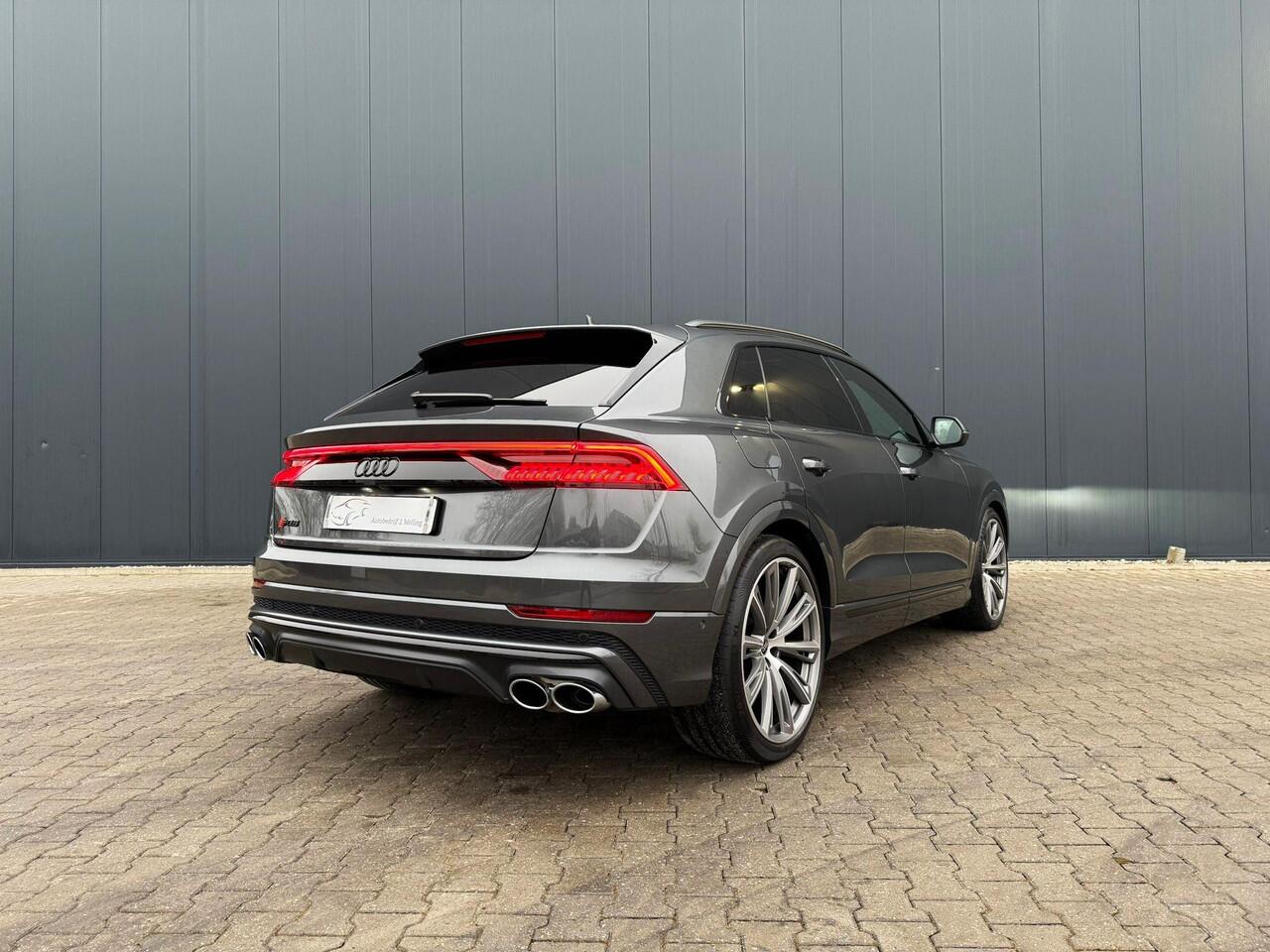 Audi Q8 4.0 TFSI SQ8 quattro 23 inch / carbon / Pano