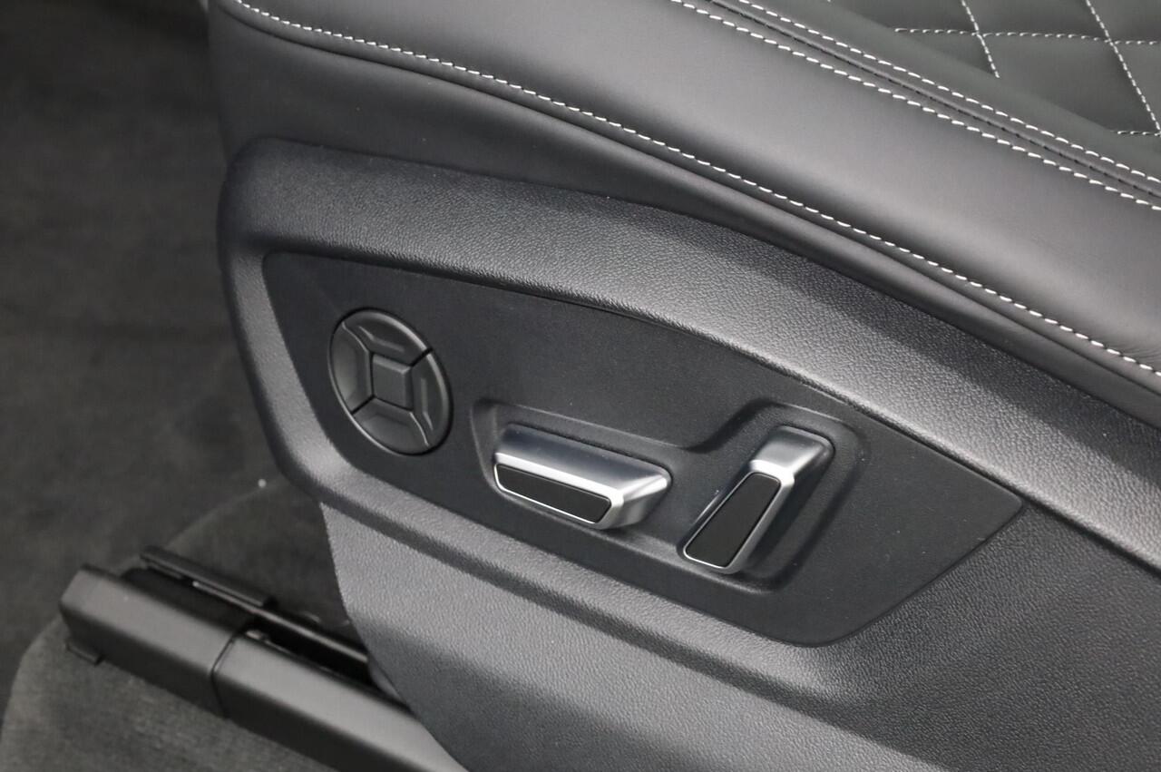 Audi Q8 e-tron Pro Line S 55 TFSI e 290 kW / 394 pk | Bang & Olufsen Premium | 23 inch | Panoramadak | Trekhaak | Tour pakket | Luchtvering |