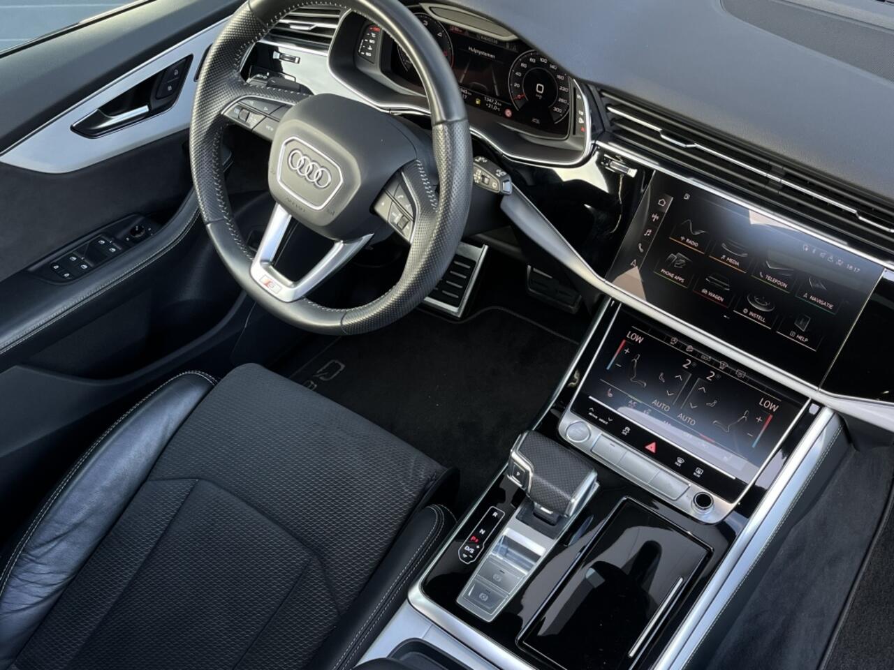 Audi Q8 50 TDI quattro 2x S-line | Matrix LED | Head-up | Luchtvering |