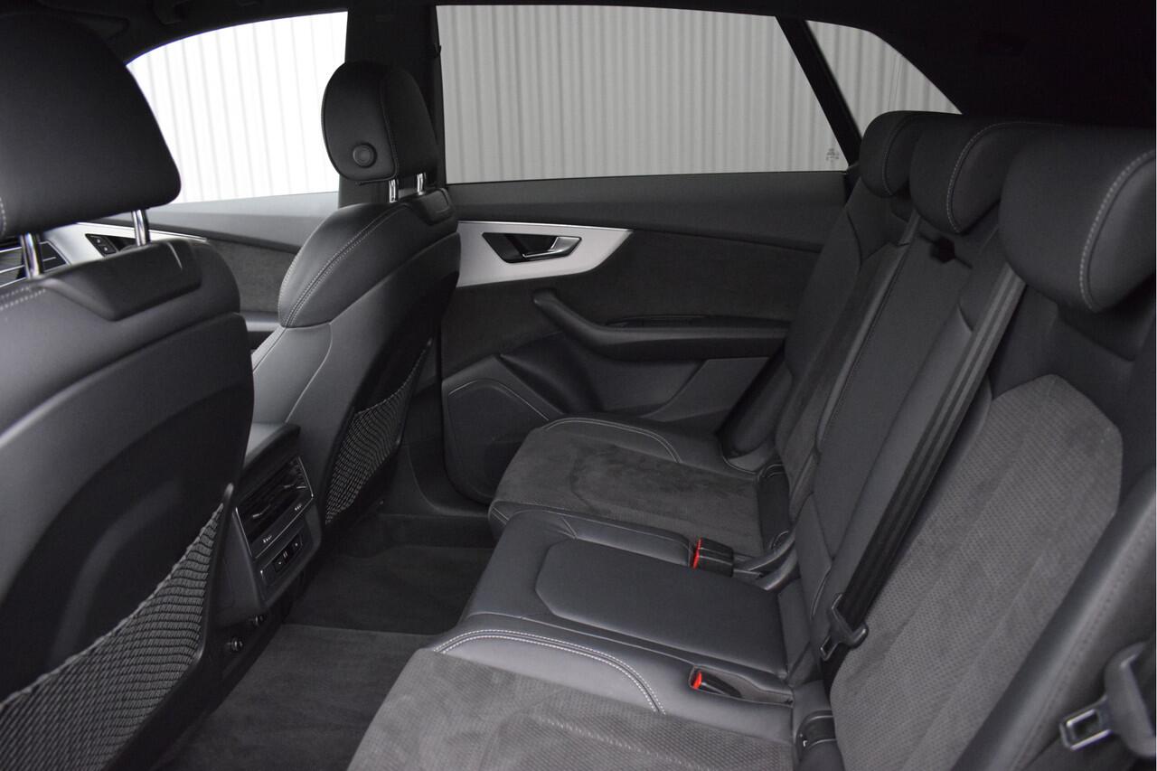 Audi Q8 55 TFSI e quattro S-line Virtual cockpit, Cruise, Stoelverwarming, Camera, Trekhaak, Luchtvering