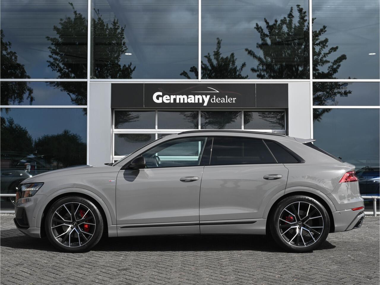 Audi Q8 55TFSI 340PK Quattro 4W-best Indiv-Nardo RS-Zetels Softclose Lucht Tr-Haak VOL!